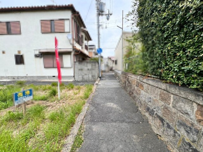 【前面道路含む現地写真】 | 高師浜３丁目　売土地 | ライフまで約226ｍ！毎日のお買い物に便利ですね！