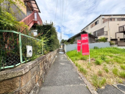 【前面道路含む現地写真】 | 高師浜３丁目　売土地 | 高石病院まで約174ｍ！突然の怪我や体調不良の時にも安心ですね♪