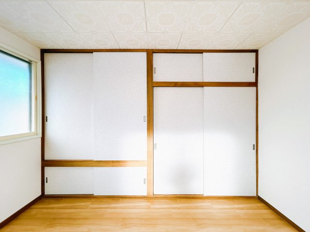 【収納】 | 網走郡大空町女満別西二条４丁目１－２７　中古売家 | 【リフォーム済】2階6帖洋室の収納はクリーニング致しました。