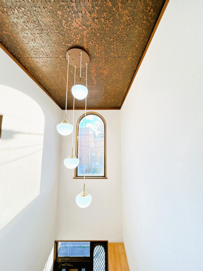 【その他共用部分】 | 網走郡大空町女満別西二条４丁目１－２７　中古売家 | 【リフォーム済】階段スペースは吹き抜けとなっており解放感があります。







