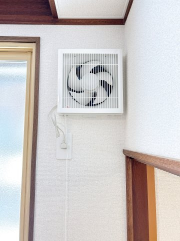 【冷暖房・空調設備】 | 網走郡大空町女満別西二条４丁目１－２７　中古売家 | 【リフォーム済】リビングの換気扇は交換致しました。