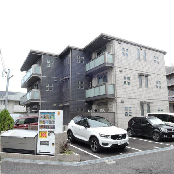 岸和田市土生町２丁目のハイツの外観|物件の外観です