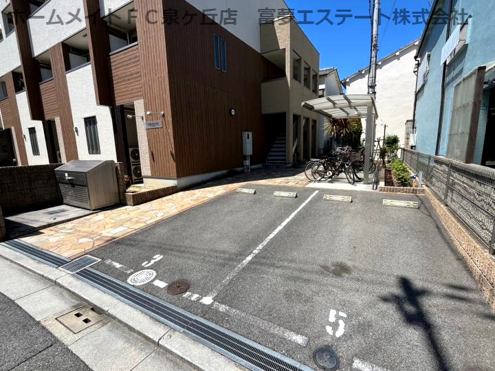フジパレスサンの駐車場