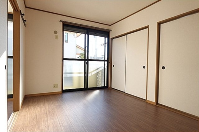 【洋室】 | メゾン・ノアール Ｂ | 南洋室