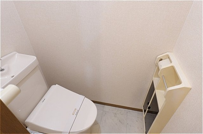 【トイレ】 | メゾン・ノアール Ｂ | 温水洗浄暖房便座のトイレ