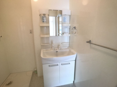 【洗面所】 | クローバーヒル城南 Ａ | 洗面所