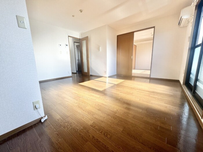 【居間・リビング】 | パルティール･ハイツ Ⅱ | ＬＤＫ