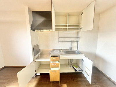 【キッチン】 | パルティール･ハイツ Ⅱ | キッチンの収納