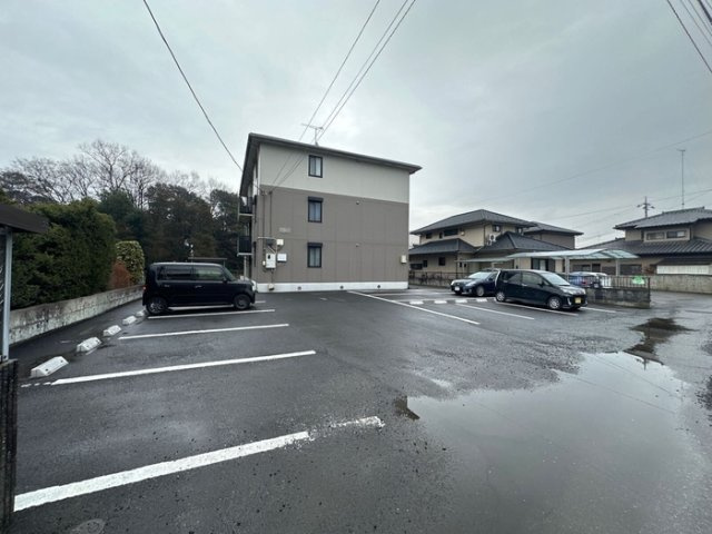 【駐車場】 | ユニヴェール | 駐車場