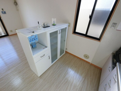 【キッチン】 | エルピス Ａ | キッチンボード付きです