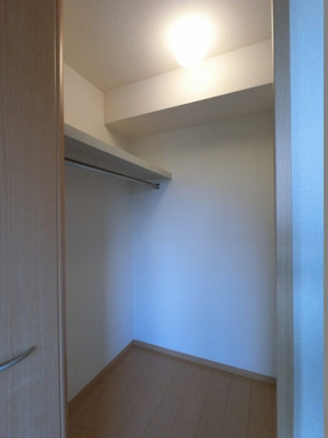 【収納】 | グランヴェール Ａ | 北東洋室・ウォークインクローゼット