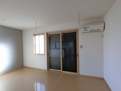 【設備】 | グランヴェール Ａ | シャッター雨戸