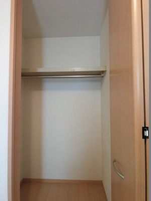 【玄関】 | グランヴェール Ａ | 玄関にクローゼット