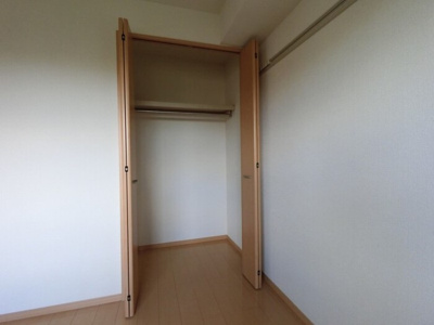 【洋室】 | グランヴェール Ａ | 北西洋室・収納