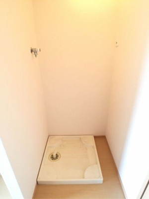 【設備】 | プレジール松原 Ｂ | 洗濯機置き場