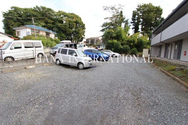 レオパレスビューフレアの駐車場