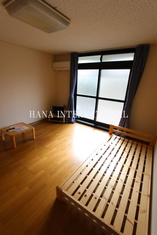 レオパレスビューフレアの居間・リビング