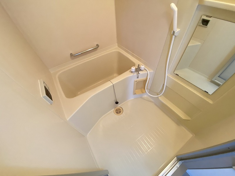 神戸市須磨区高倉町１丁目のアパートの浴室|追焚機能付浴室