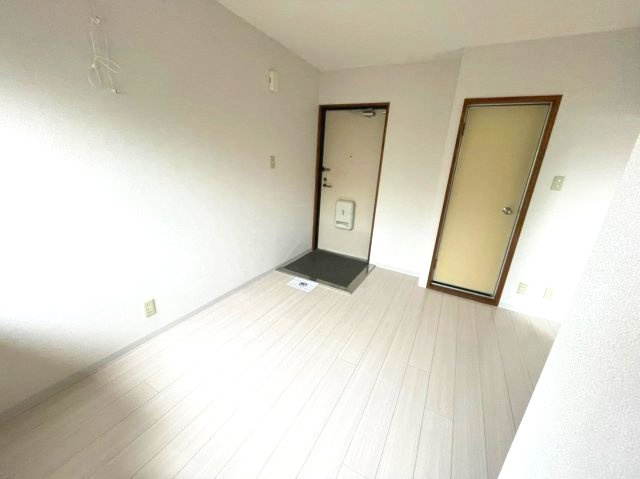 サンシャイン藤田の内装|イメージとして同建物他部屋を表示しています