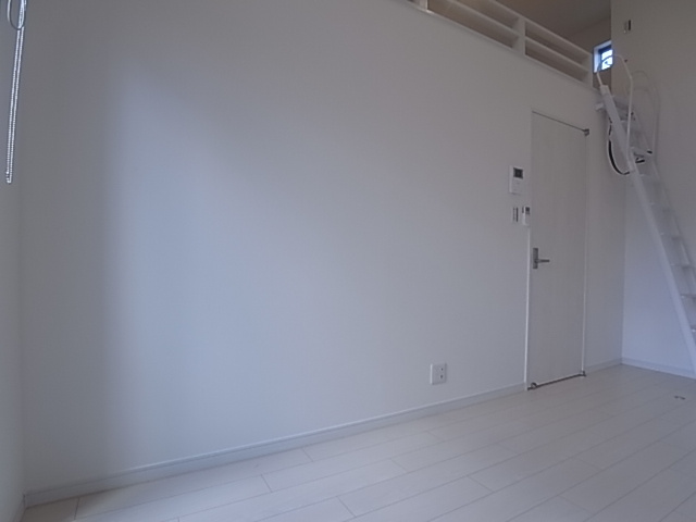 神戸市兵庫区東出町３丁目のアパート