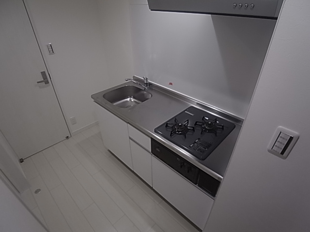 神戸市兵庫区東出町３丁目のアパートのキッチン|システムキッチン（ガス２口）