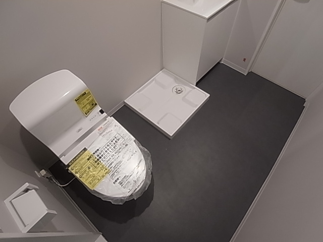 神戸市兵庫区東出町３丁目のアパートのトイレ|ウォシュレット付追焚機能付浴室