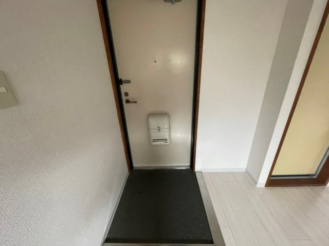 サンシャイン藤田の玄関|イメージとして同建物他部屋を表示しています