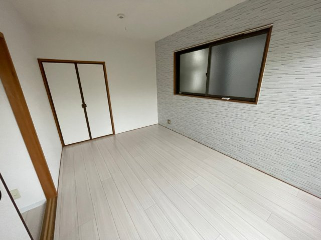 サンシャイン藤田の洋室|イメージとして同建物他部屋を表示しています