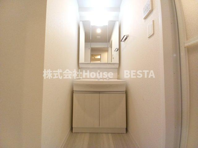 ファーストフィオーレ神戸ハーバーランドの独立洗面台