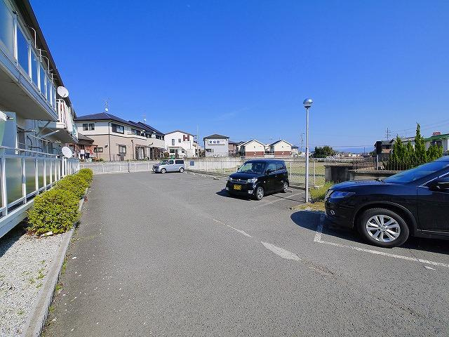 レスポワールⅠ（五条）の駐車場|駐車スペースもあります