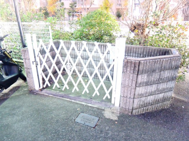 高槻市芝生町３丁目のアパートのその他共用部分