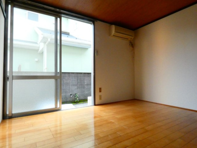 【洋室】 | ウエストハウス