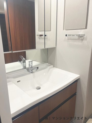 デュオヒルズ福井駅前の独立洗面台