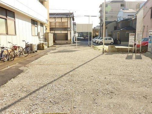 松山市旭町土地の前面道路含む現地写真|北側から撮影