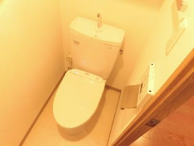 SIL・ELA御所南（シルエラ御所南）のトイレ|温水洗浄便座