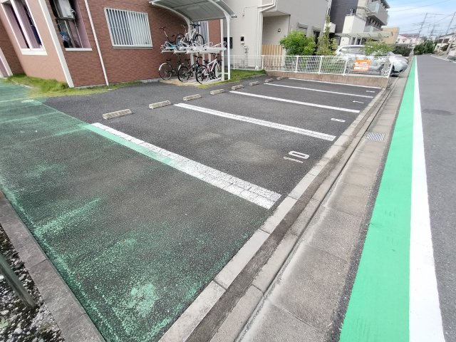 キャッスルAの駐車場