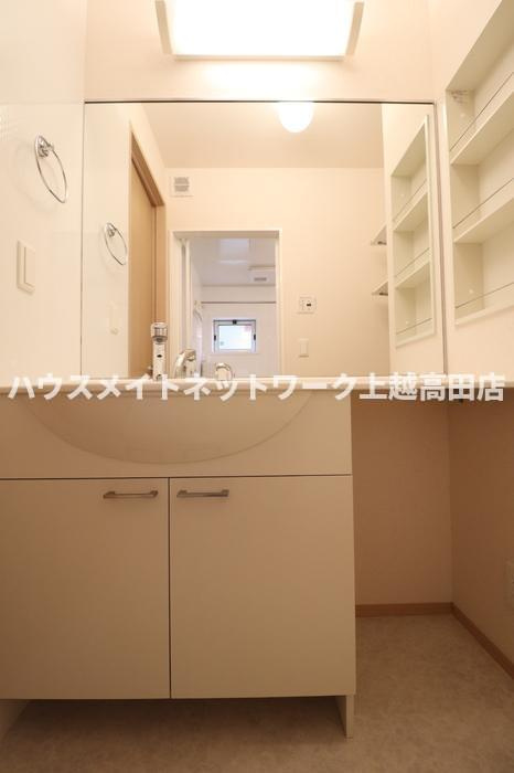 インサイドモートの独立洗面台|洗髪洗面化粧台
