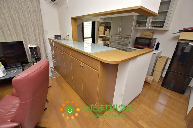 久喜市砂原１丁目　中古一戸建ての居間・リビング