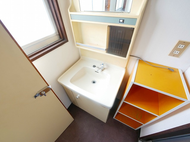 木津川市役所前店舗事務所の洗面所