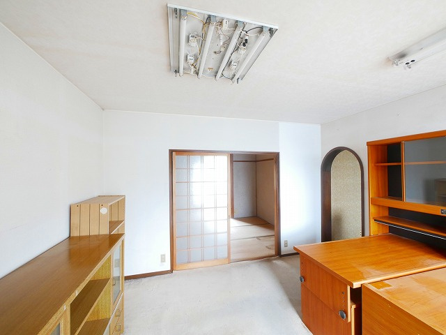 木津川市役所前店舗事務所の内装