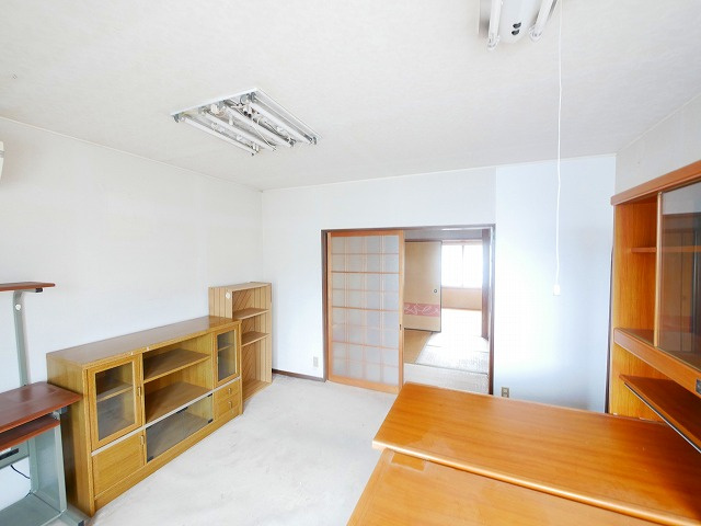 木津川市役所前店舗事務所の内装