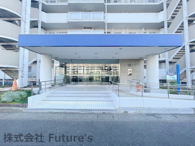 パークフィールドみさと　3街区1号館のエントランス|マンションエントランス