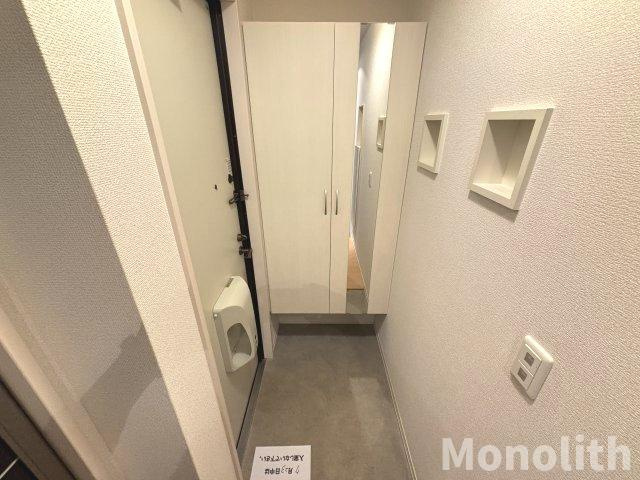 フォレスタ小津の玄関