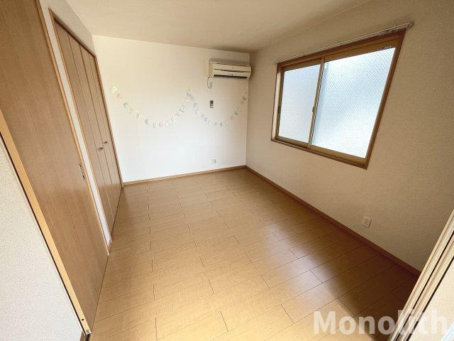 LOHAS本町の洋室