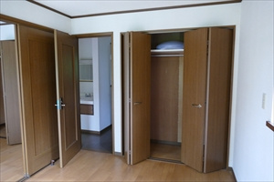 川奈　中古建ての収納