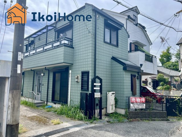 明石市藤江　中古一戸建のエントランス|～ご見学に関して～平日や夜間でもご案内可能。決まったお時間で身動きが取れない方も臨機応変に対応します