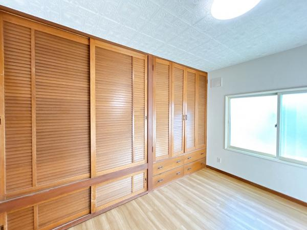 網走郡大空町女満別西２条４丁目戸建の洋室