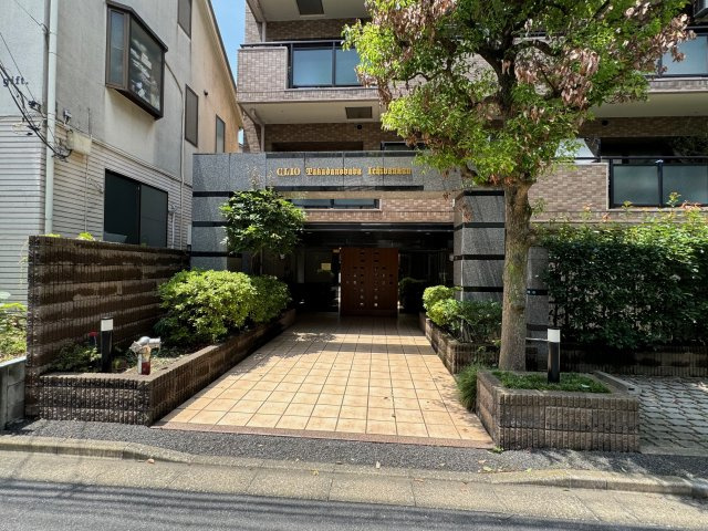 クリオ高田馬場壱番館のエントランス