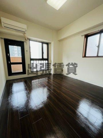 仲介手数料0円！！ライオンズマンション丸の内第5の居間・リビング