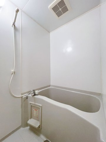 【浴室】 | クレイドル室見A棟 | 別号室の写真になります。現況優先。
